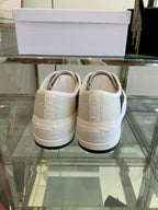 D-Sneakers