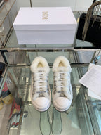 D-Sneakers