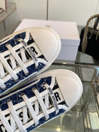 D-Sneakers