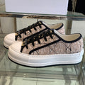 D-Sneakers