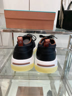L-Sneakers