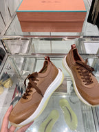 L-Sneakers