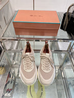 L-Sneakers