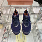 L-Sneakers