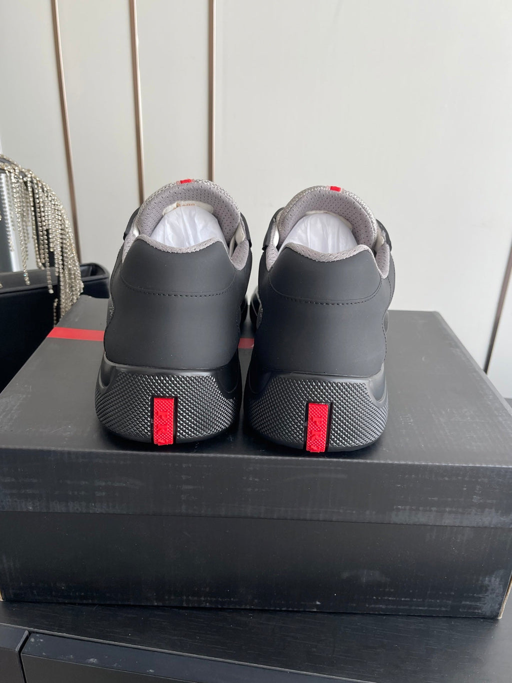 P-Sneakers