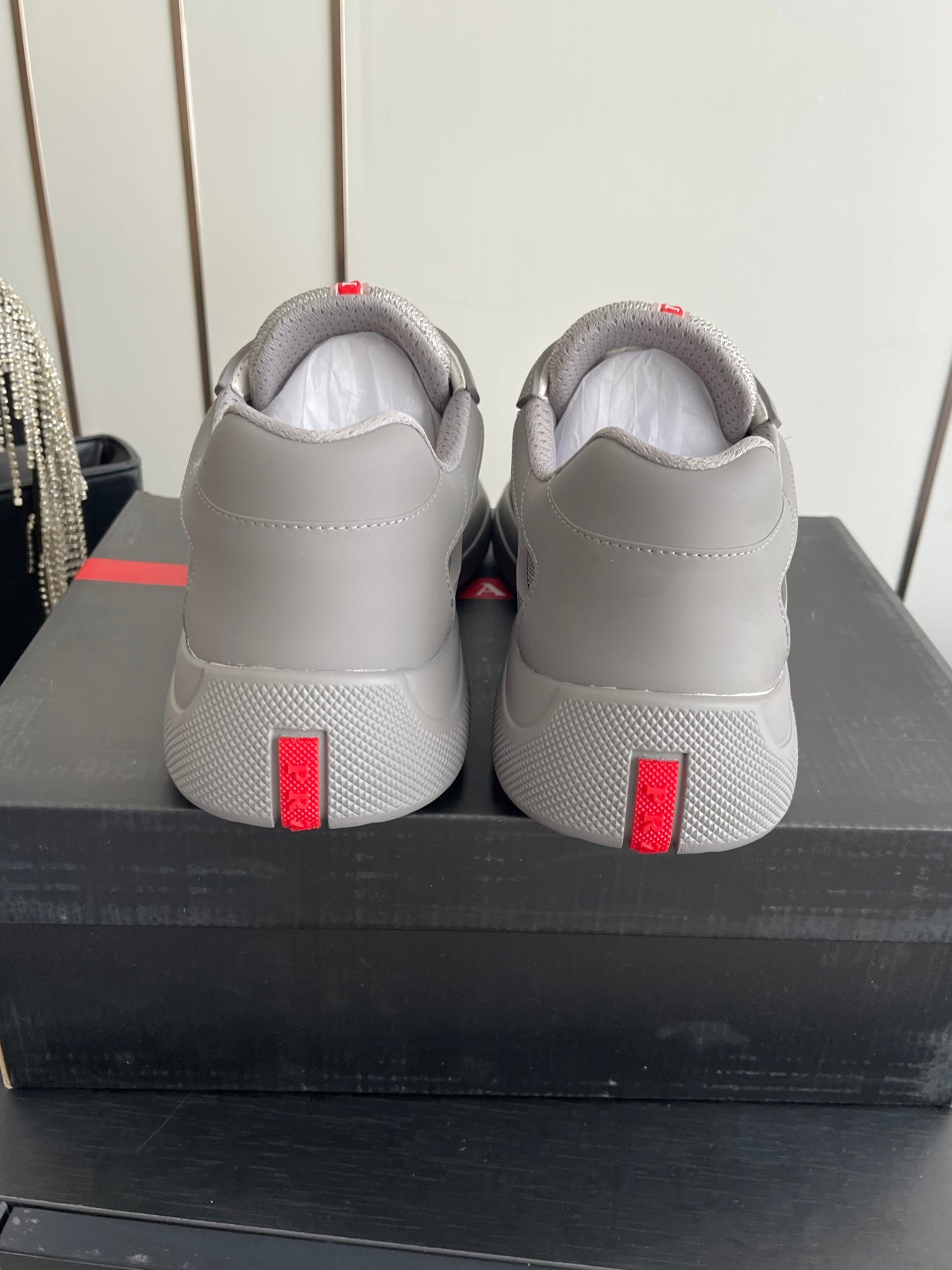 P-Sneakers