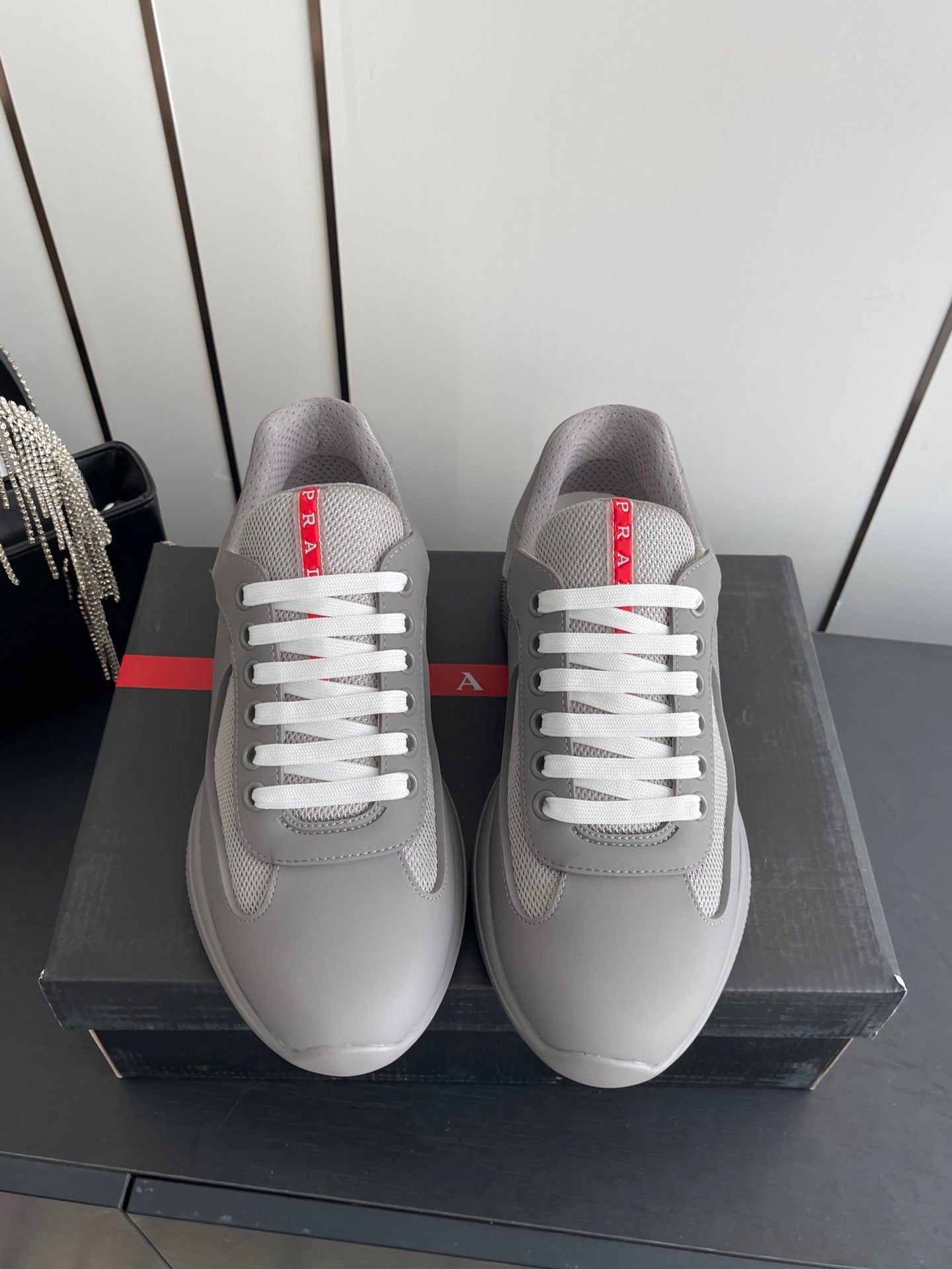 P-Sneakers