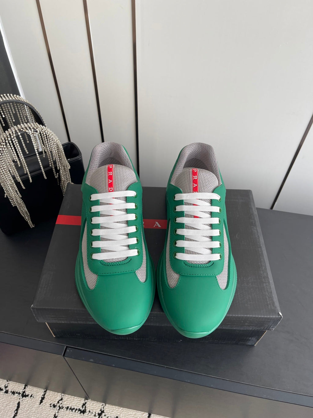 P-Sneakers
