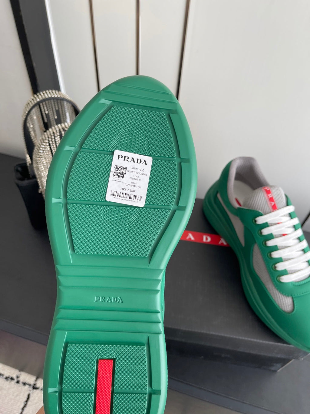 P-Sneakers