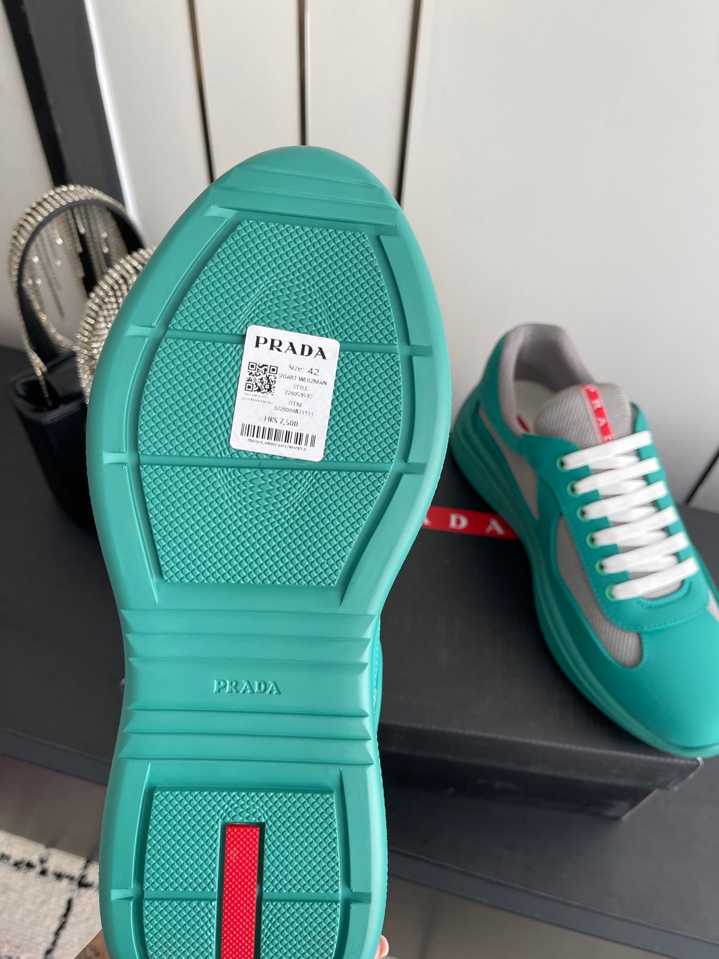 P-Sneakers