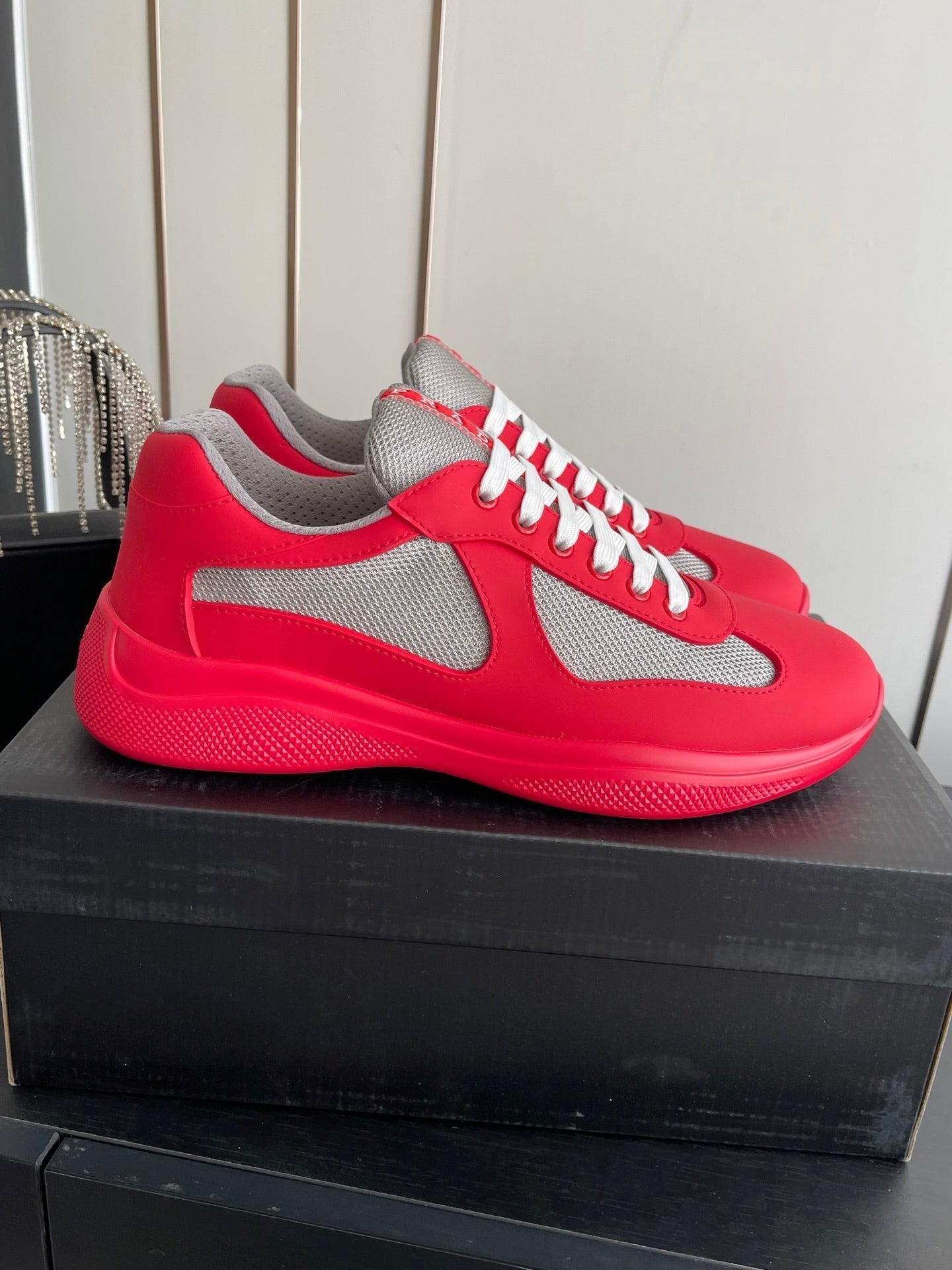 P-Sneakers