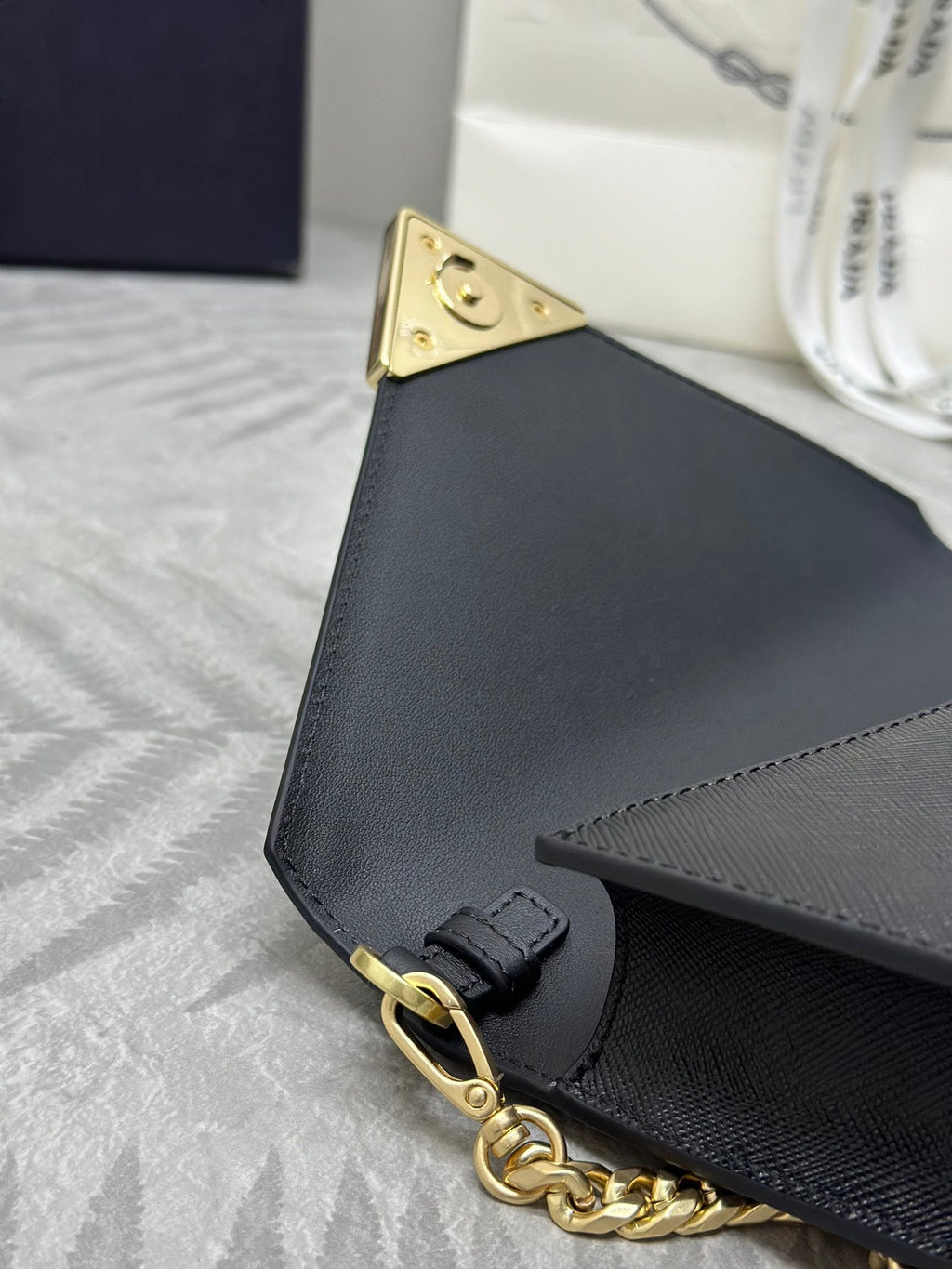 P-Shoulder Bag