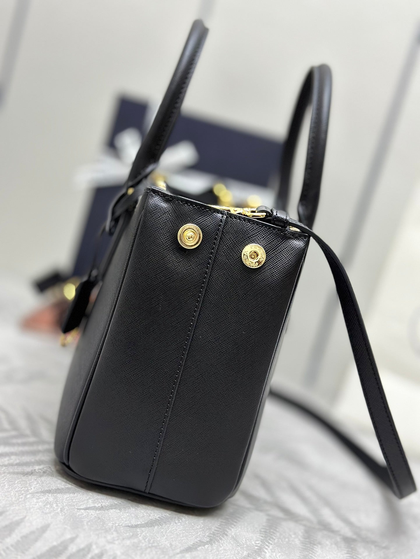 P-Shoulder Bag