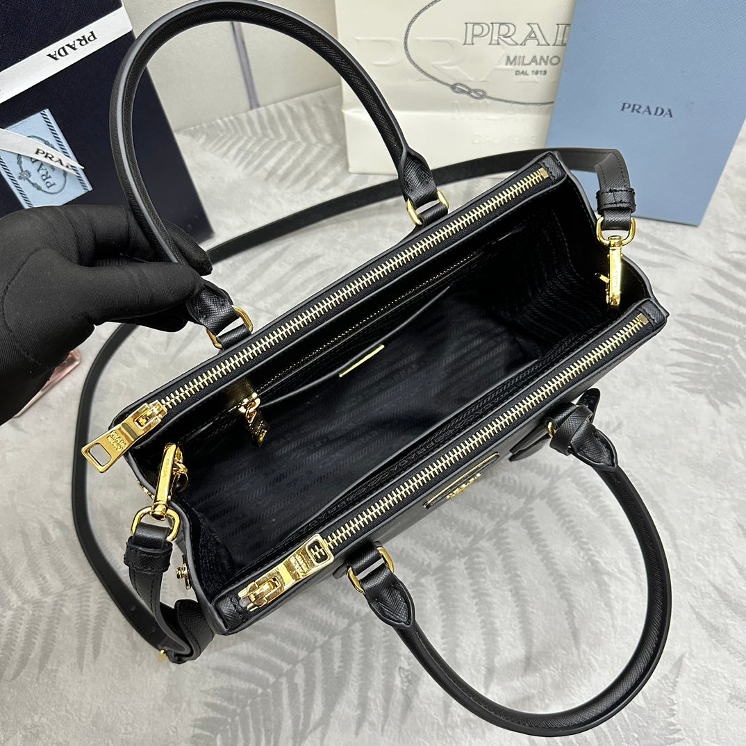 P-Shoulder Bag