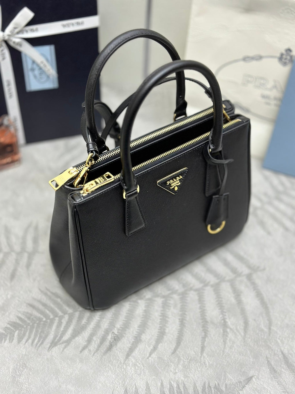 P-Shoulder Bag