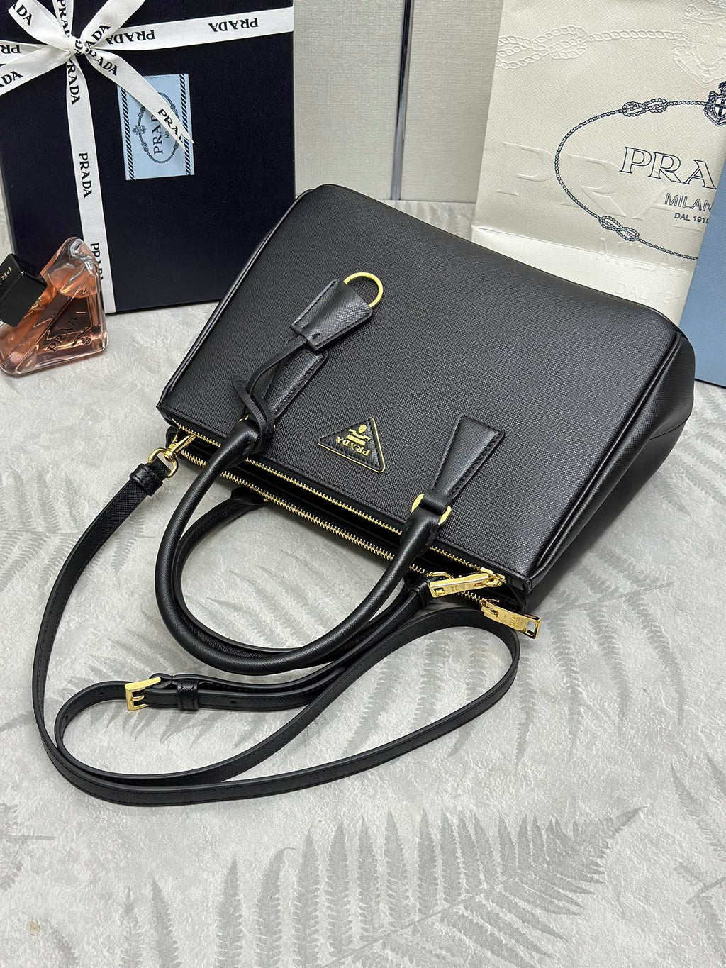 P-Shoulder Bag