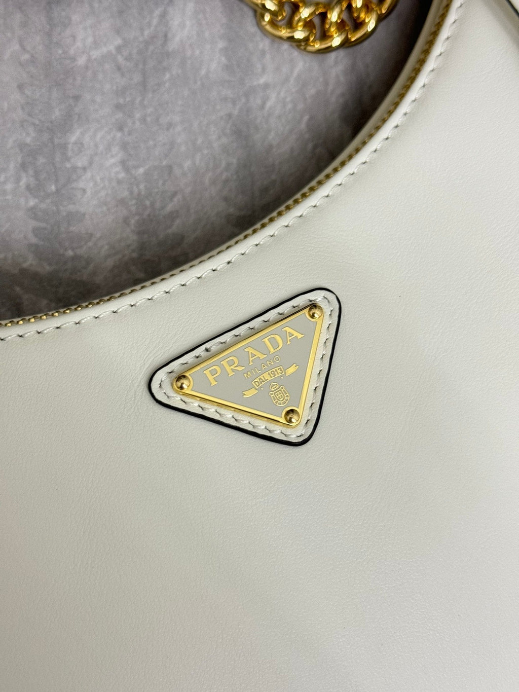 P-Shoulder Bag