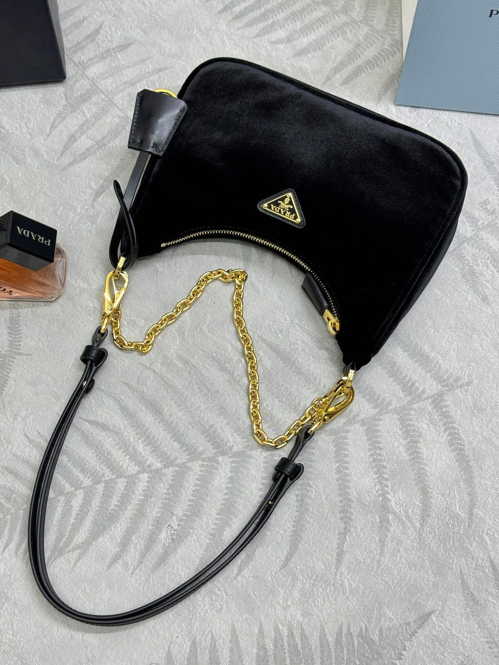 P-Shoulder Bag