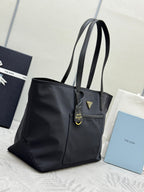 P-Shoulder Bag