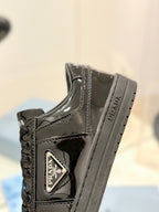 P-Sneakers