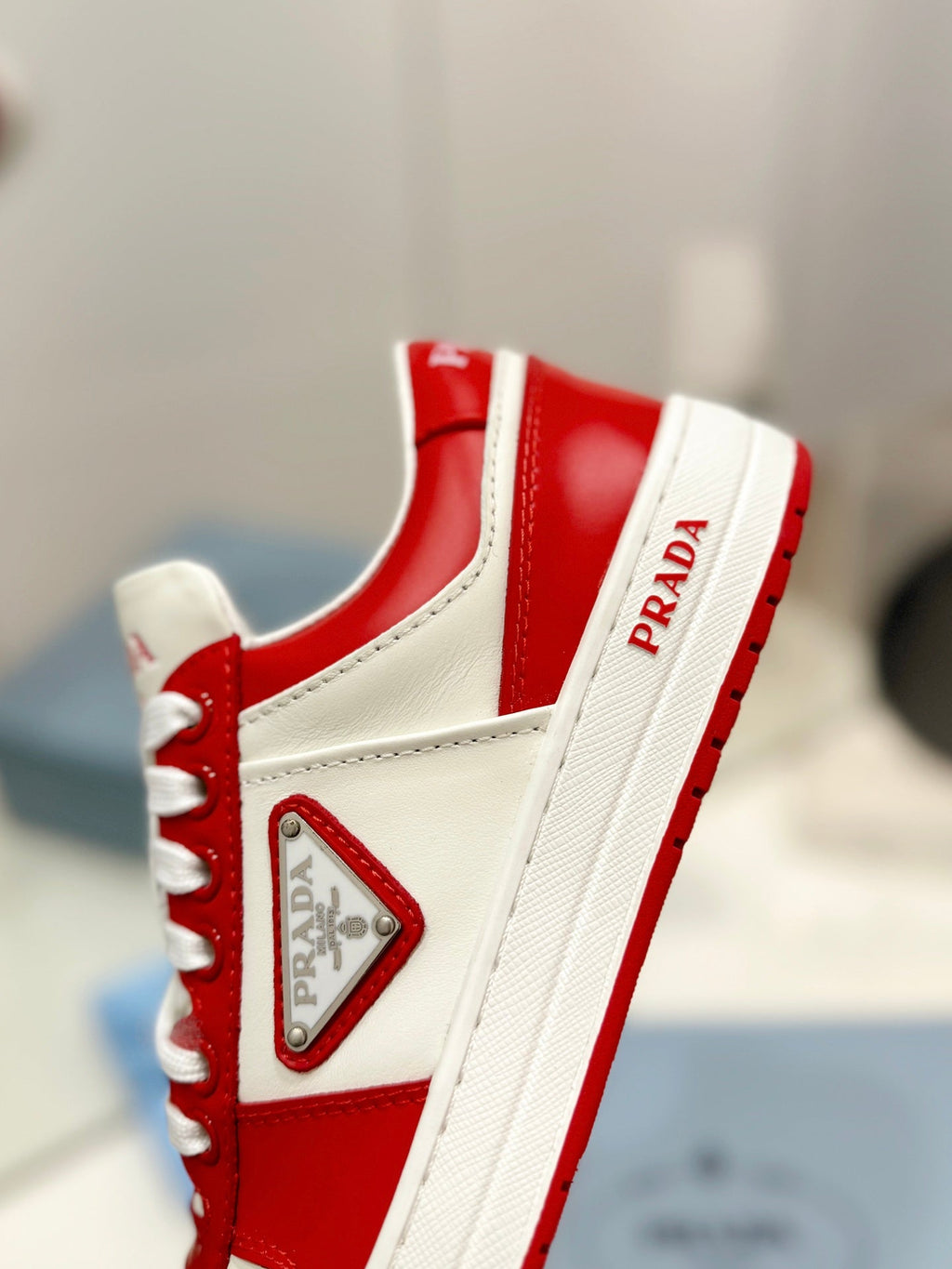 P-Sneakers