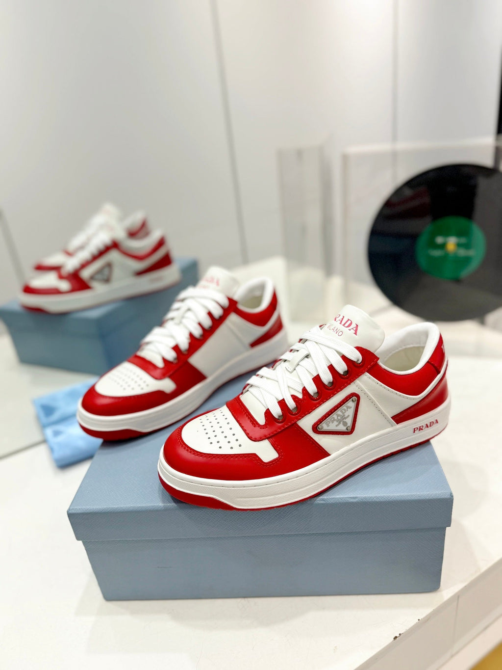 P-Sneakers