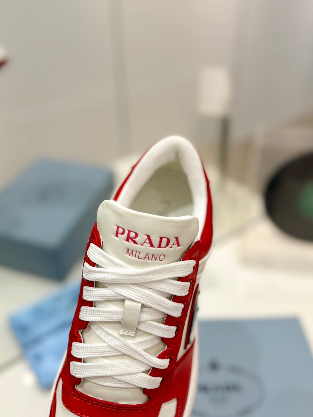 P-Sneakers