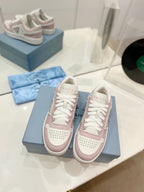 P-Sneakers