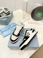 P-Sneakers