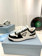 P-Sneakers