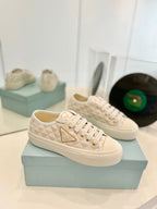 P-Sneakers