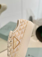 P-Sneakers