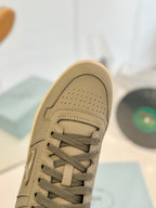 P-Sneakers