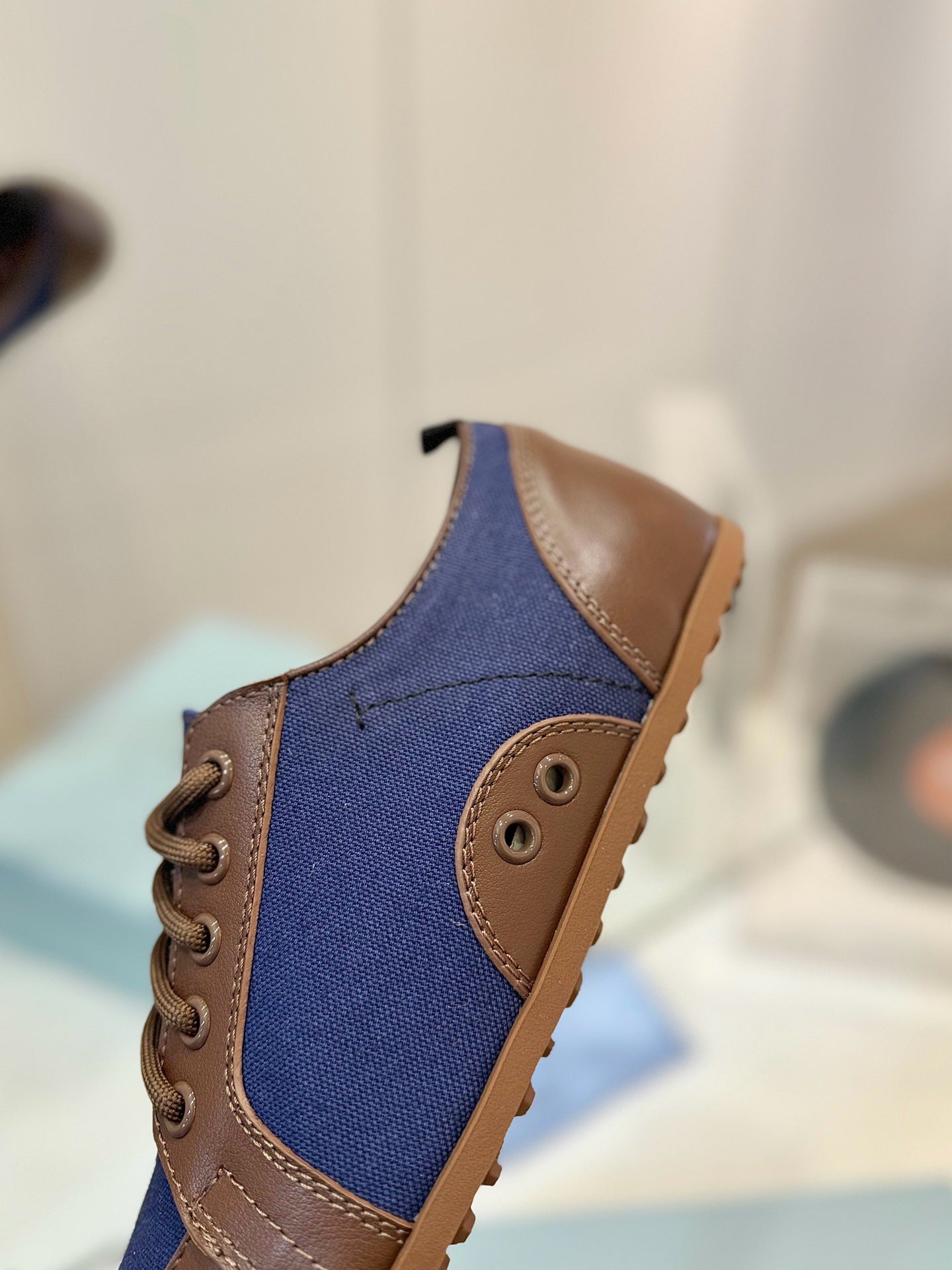 P-Sneakers