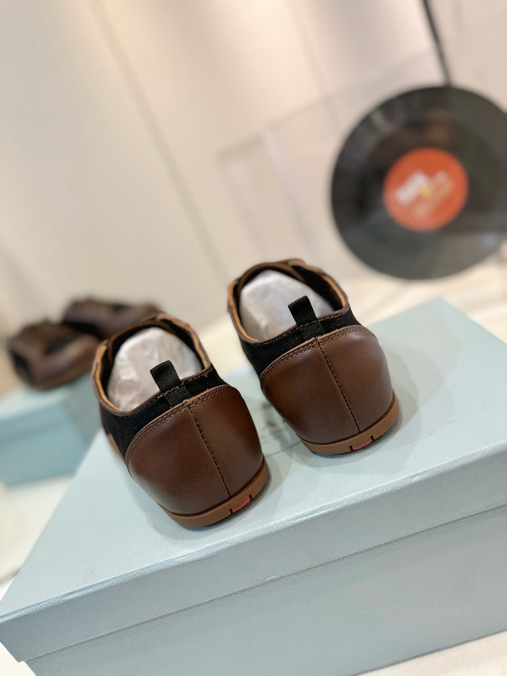 P-Sneakers