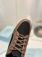 P-Sneakers