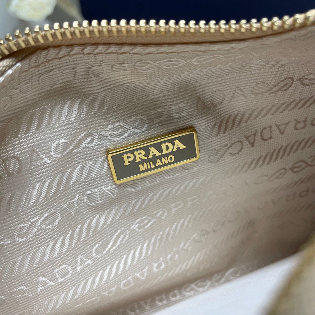 P-Shoulder Bag
