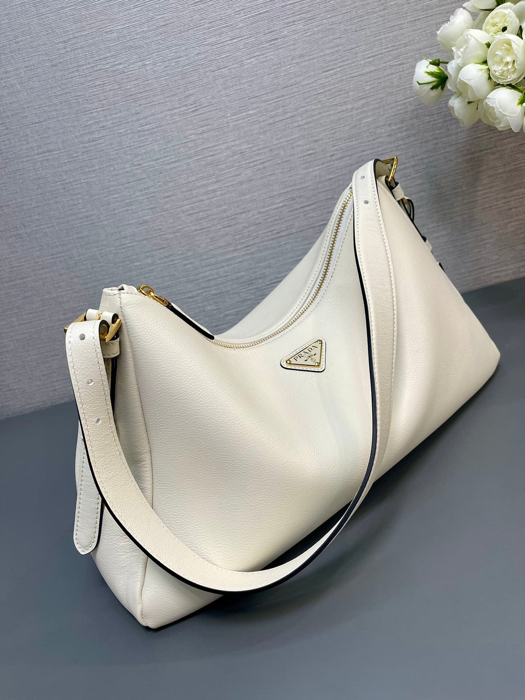 P-Shoulder Bag