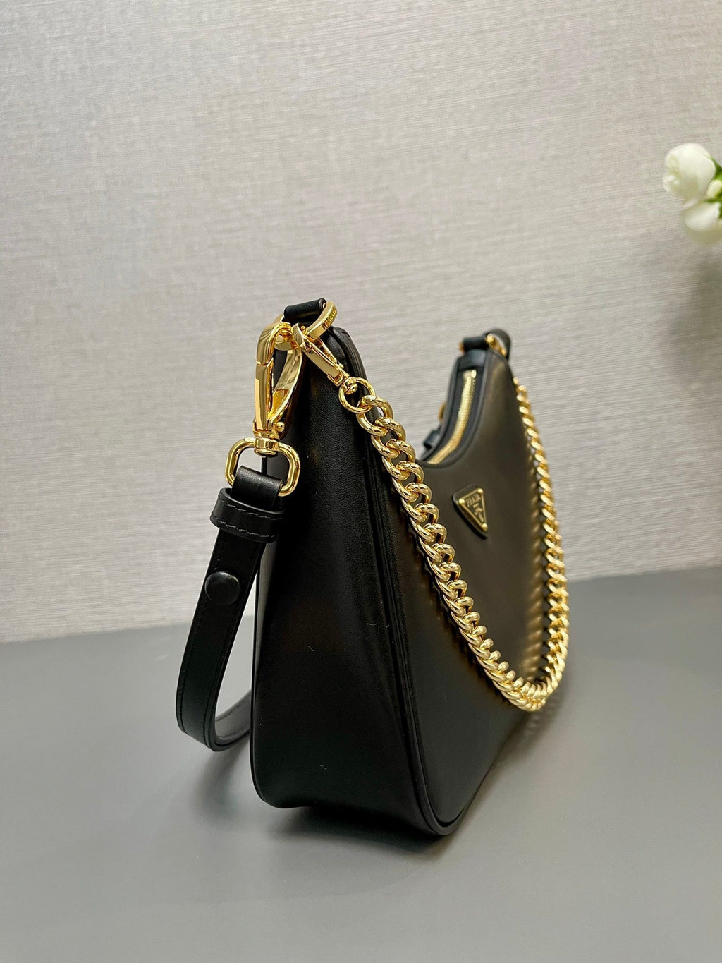 P-Shoulder Bag