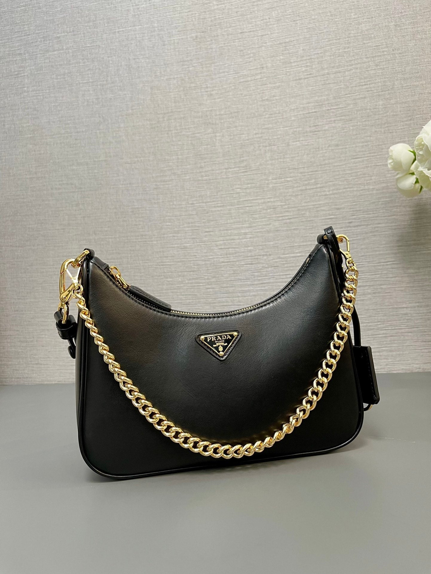 P-Shoulder Bag
