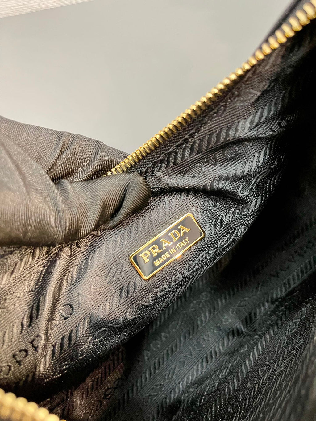 P-Shoulder Bag