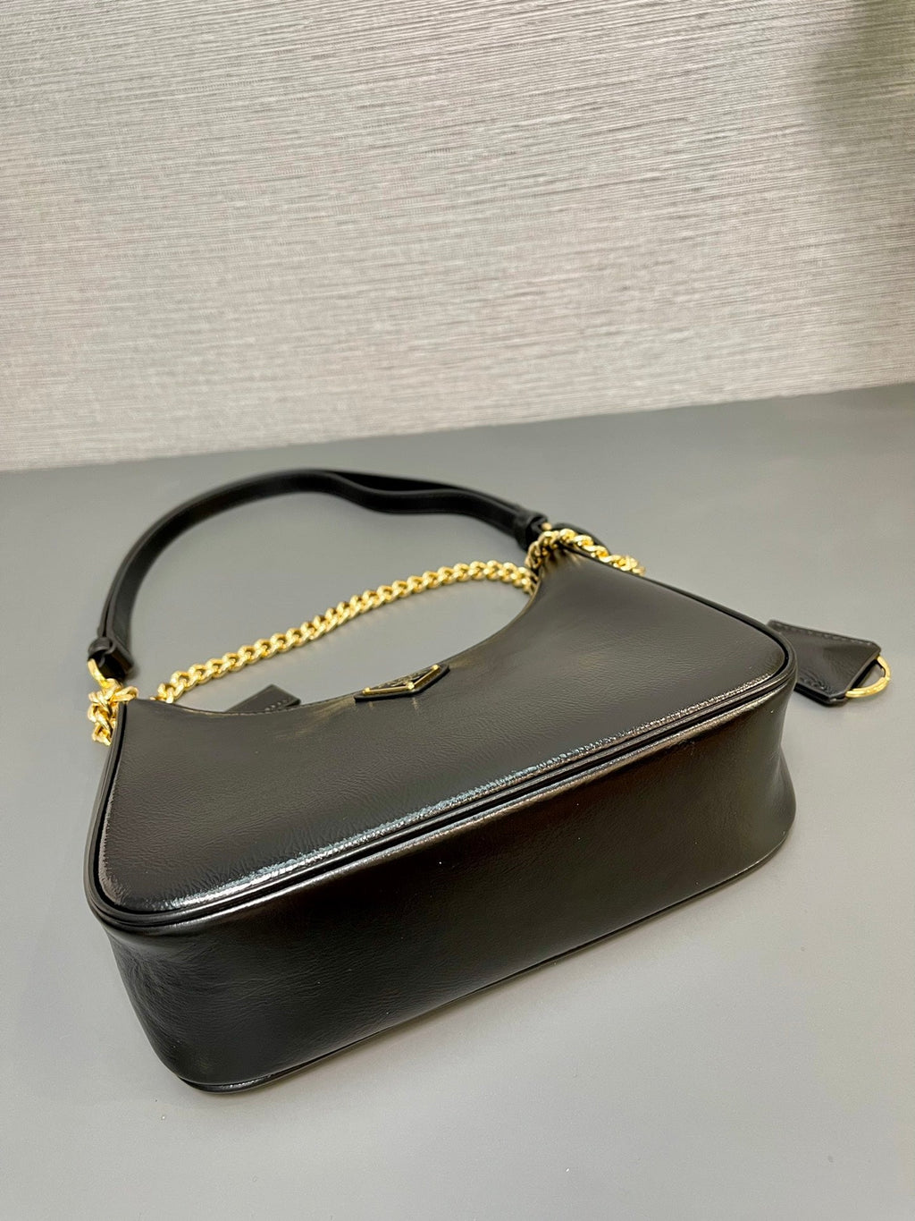 P-Shoulder Bag