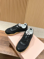 M-Sneakers