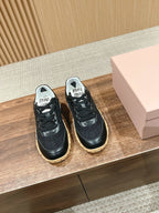 M-Sneakers