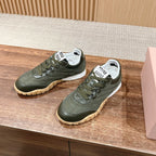 M-Sneakers