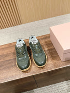 M-Sneakers