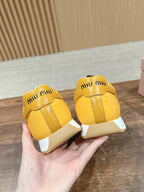 M-Sneakers