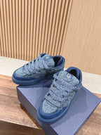 D-Sneakers