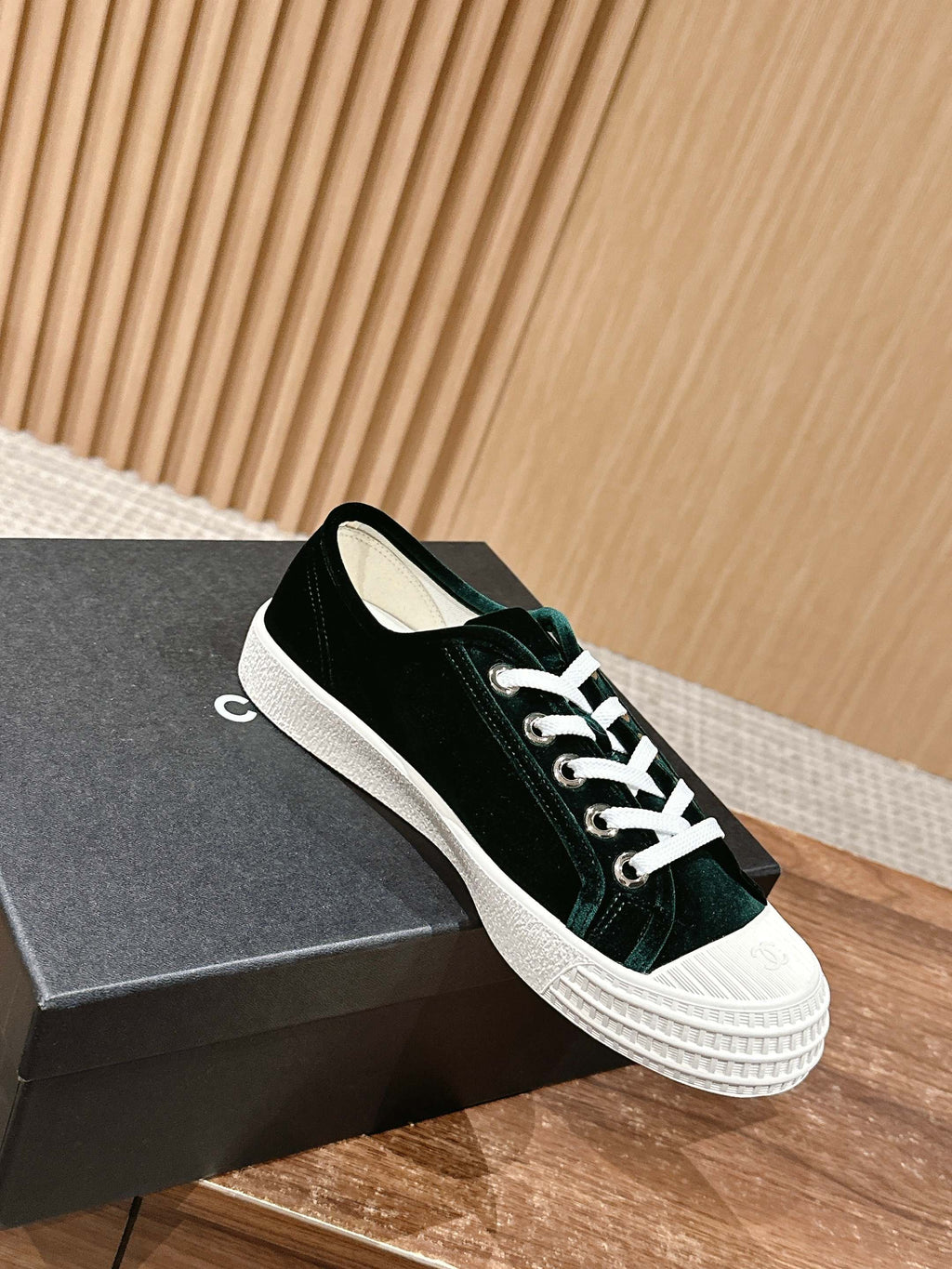 C-Sneakers