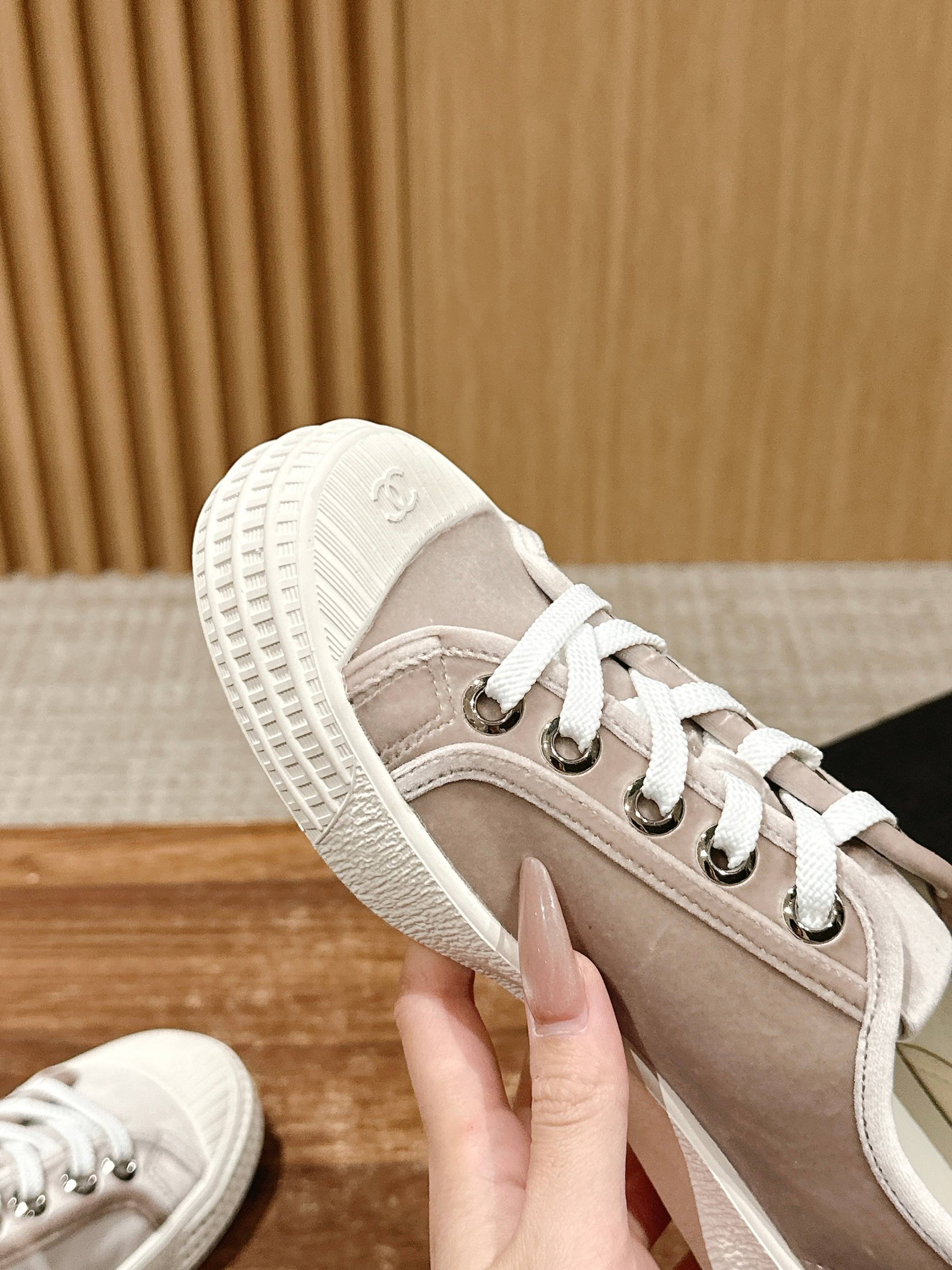 C-Sneakers
